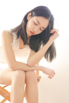 公交车撞到最里面去了视频