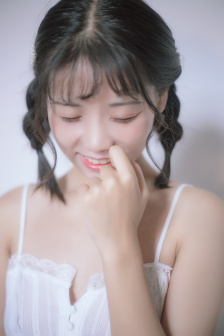 CHINESE乱子伦VIDEOS